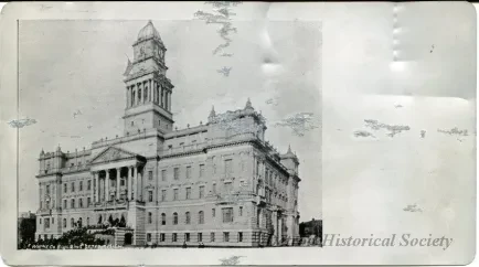 Postcard - Wayne Co Building, Detroit, Mich.