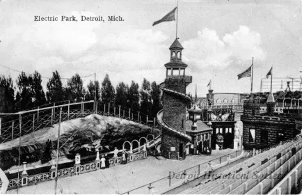 Postcard - Electric Park, Detroit, Mich.
