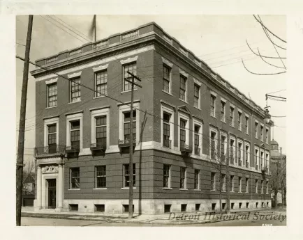 Binder, Post - Appraisal of Buildings for Michigan Bell Telephone Co. 
by Albert Kahn, Inc.