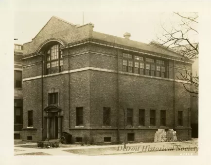 Binder, Post - Appraisal of Buildings for Michigan Bell Telephone Co. 
by Albert Kahn, Inc.