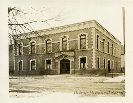 Binder, Post - Appraisal of Buildings for Michigan Bell Telephone Co. 
by Albert Kahn, Inc.