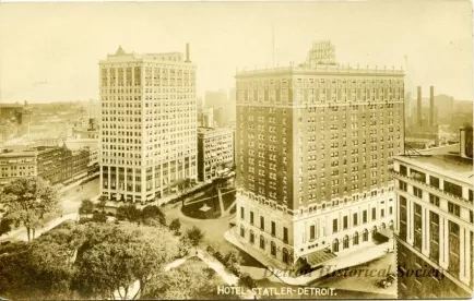 Postcard - Hotel-Statler-Detroit.
