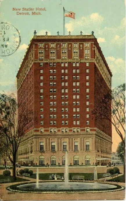 Postcard - New Statler Hotel, Detroit, Mich.