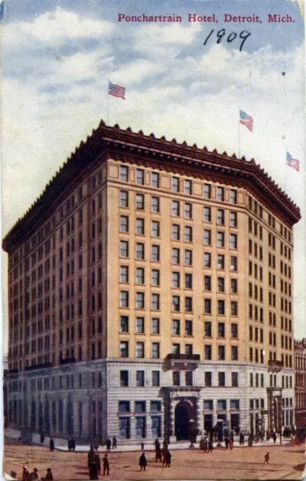 Postcard - Pontchartrain Hotel, Detroit, Mich.