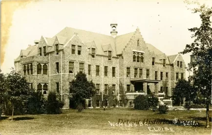 Postcard - Women's Bg., Eloise - Women's Building Eloise