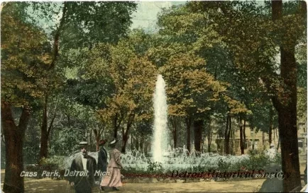 Postcard - Cass Park, Detroit, Mich