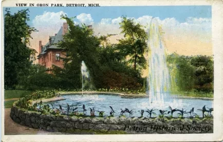 Postcard - View in Oron Park, Detroit, Mich