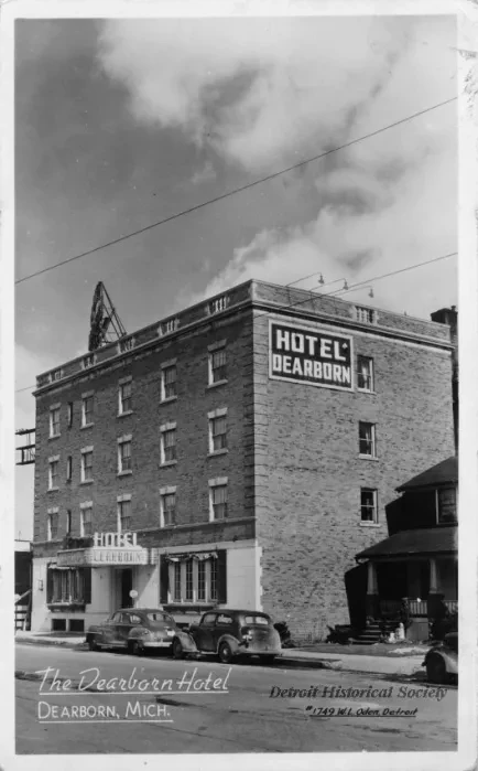 Postcard - The Dearborn Hotel, Dearborn, Mich.