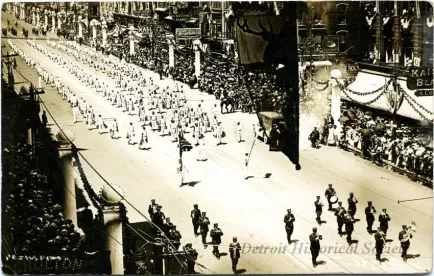 Postcard - Parade