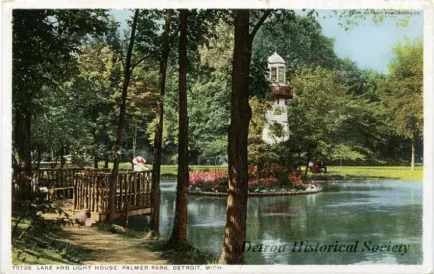 Postcard - Lake and Light House, Palmer Park, Detroit, Mich.