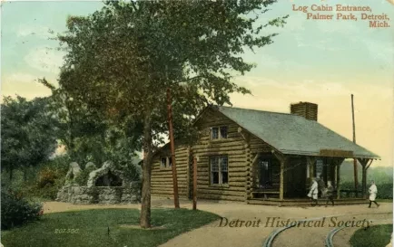 Postcard - Log Cabin Entrance, Palmer Park, Detroit, Mich.