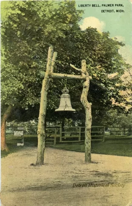 Postcard - Liberty Bell, Palmer Park, Detroit, Mich.