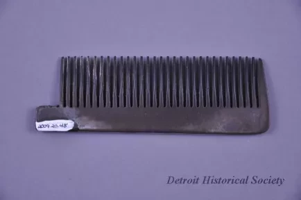 Comb