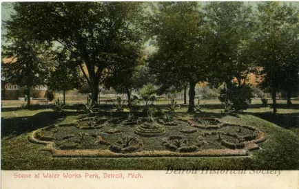 Postcard - Scene at Water Works Park, Detroit, Mich.