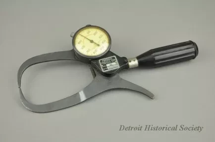 Dial Caliper