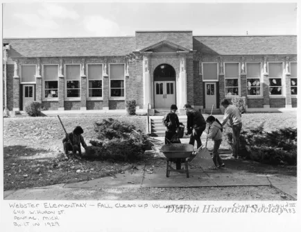 Print, Photographic - Webster Elementary - Fall Clean Up Volunteers