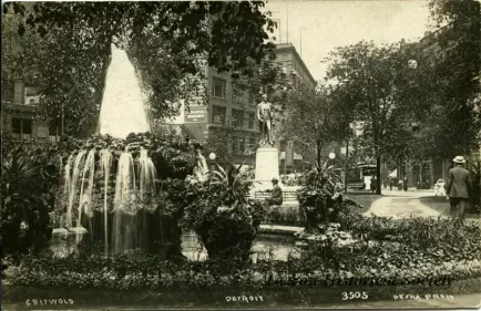 Postcard - Griswold, Detroit