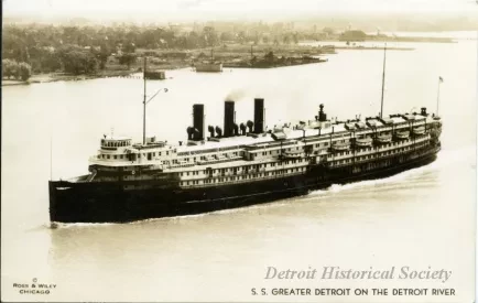 Postcard - S. S. Greater Detroit on the Detroit River