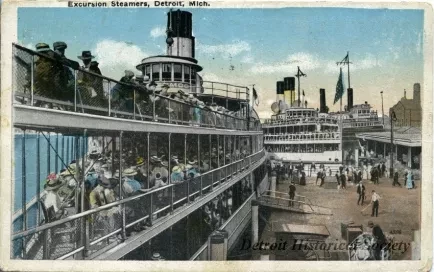 Postcard - Excursion Steamers, Detroit, Mich.