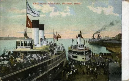 Postcard - Excursion Steamers, Detroit, Mich.
