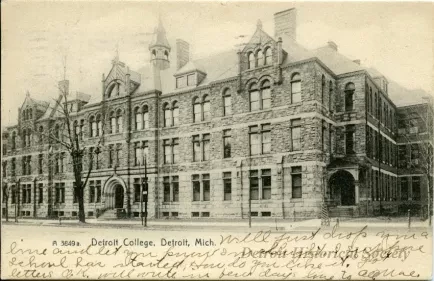 Postcard - Detroit College, Detroit, Mich.
