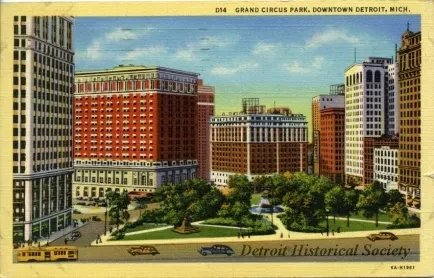 Postcard - Grand Circus Park, Downtown Detroit, Mich.