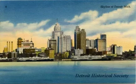 Postcard - Skyline of Detroit, Mich.