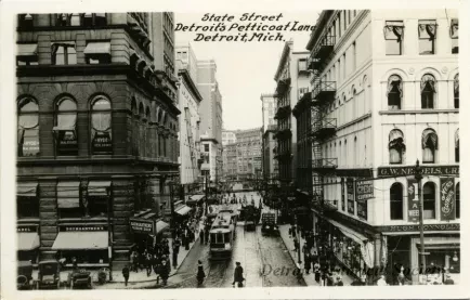 Postcard - State Street, Detroit's Petticoat Lane, Detroit, Mich.