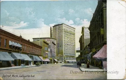 Postcard - Detroit, Mich., Lafayette Ave.