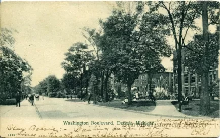 Postcard - Washington Boulevard, Detroit, Mich.