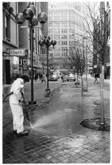 Print, Photographic - Walkway Between Woodward Ave. and Washington Blvd., Facing West