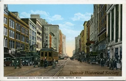 Postcard - Woodward Avenue South from Grand Circus Park, Detroit, Mich.