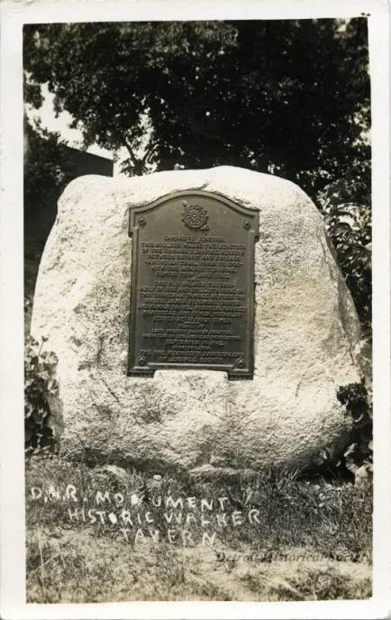 Postcard - D.A.R. Monument, Historic Walker Tavern