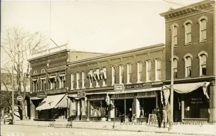 Postcard - Biddle Ave, Wyandotte, Mich.