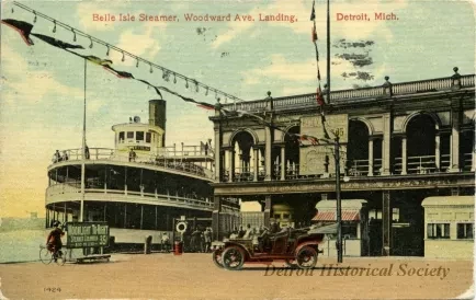 Postcard - Belle Isle Steamer, Woodward Ave. Landing, Detroit, Mich.
