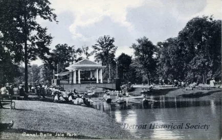 Postcard - Canal, Belle Isle Park.