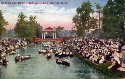 Postcard - Lagoon and Band Stand, Belle Isle, Detroit, Mich.