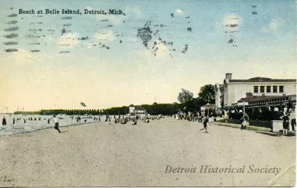 Postcard - Beach at Belle Isle, Detroit, Mich.