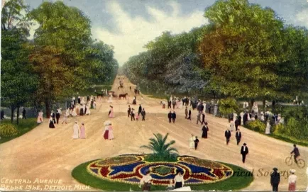 Postcard - Central Avenue, Belle Isle, Detroit, Mich.