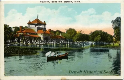Postcard - Pavilion, Belle Isle, Detroit, Mich.