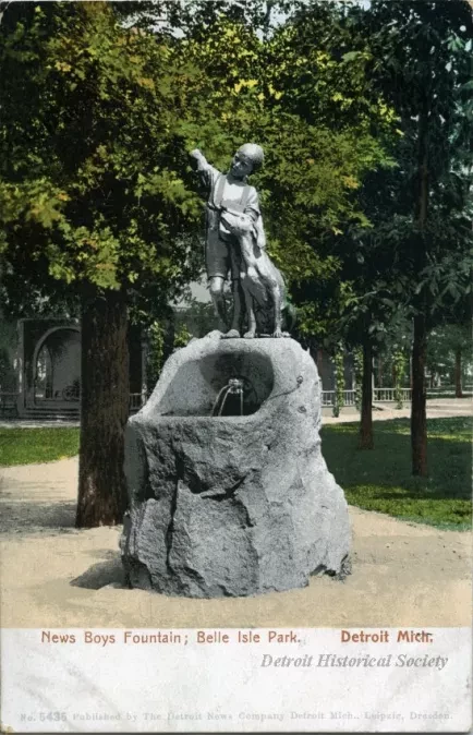 Postcard - News Boys Fountain; Belle Isle Park, Detroit, Mich.