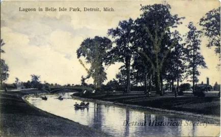 Postcard - Lagoon in Belle Isle Park, Detroit, Mich.