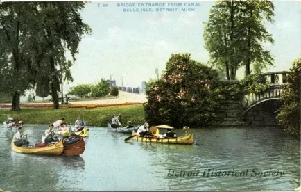 Postcard - Bridge Entrance from Canal, Belle Isle, Detroit, Mich.