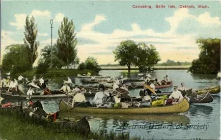 Postcard - Canoeing, Belle Isle, Detroit, Mich.