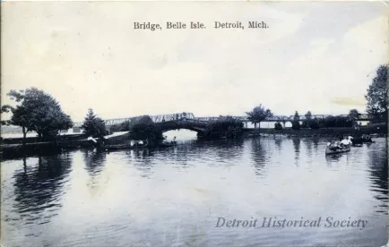 Postcard - Bridge, Belle Isle, Detroit, Mich.