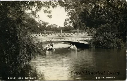 Postcard - Belle Isle, Detroit