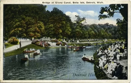 Postcard - Bridge at Grand Canal, Belle Isle, Detroit, Mich.