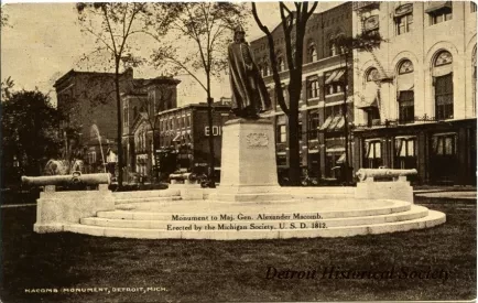Postcard - Macomb Monument, Detroit, Mich.