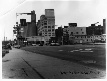 Print, Photographic - G.T., Robin Hood Flour, T.J. Wing Bldg.