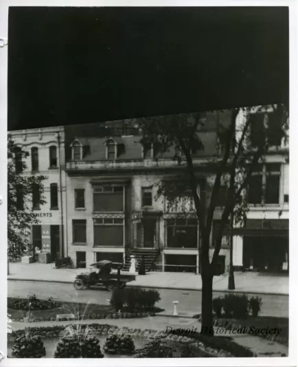 Print, Photographic - Washington Blvd. where Henry and Clara Ford lived in 1892.